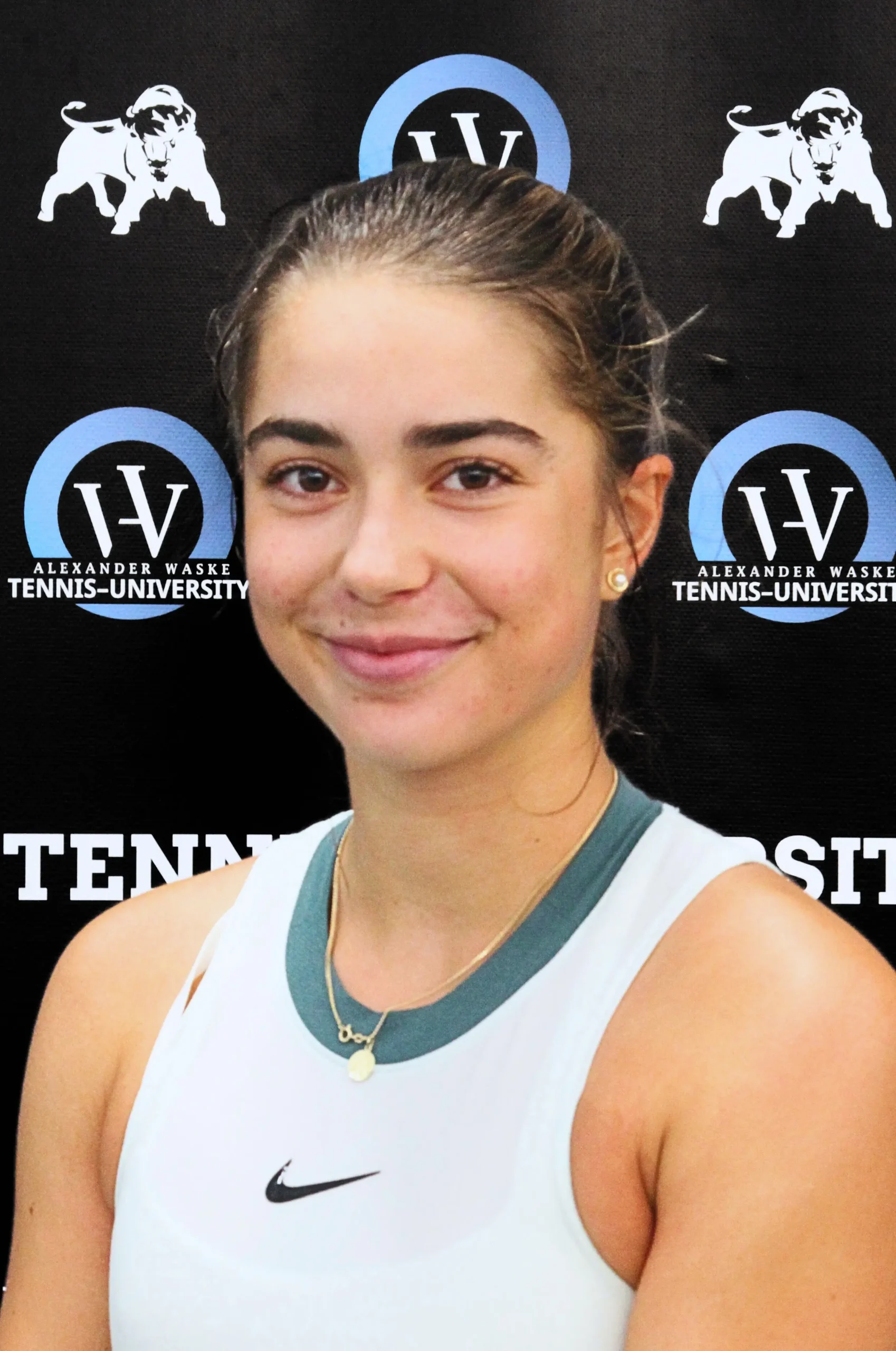Louanne Djafari